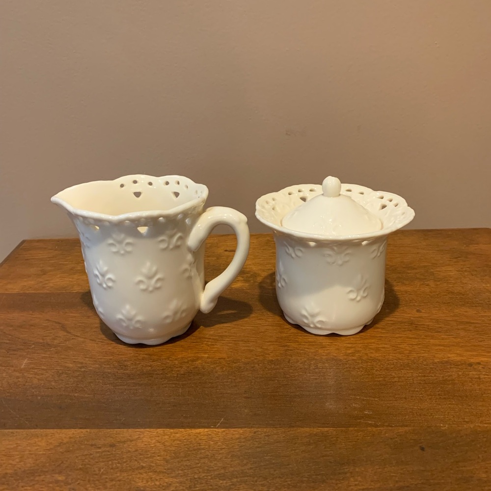 Skye McGhie cream color sugar and creamer pitcher lace design porcelain
